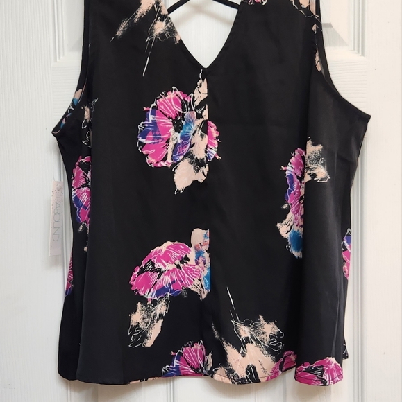 NWT Floral Tank w/ Criss-cross Back - Picture 6 of 11